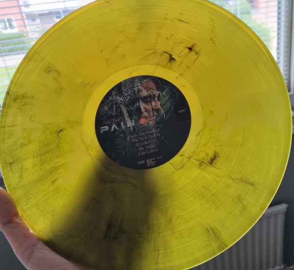 PAIN - I am LP yellow green marbled